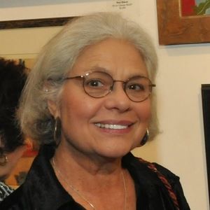 Meet your Posher, Lola